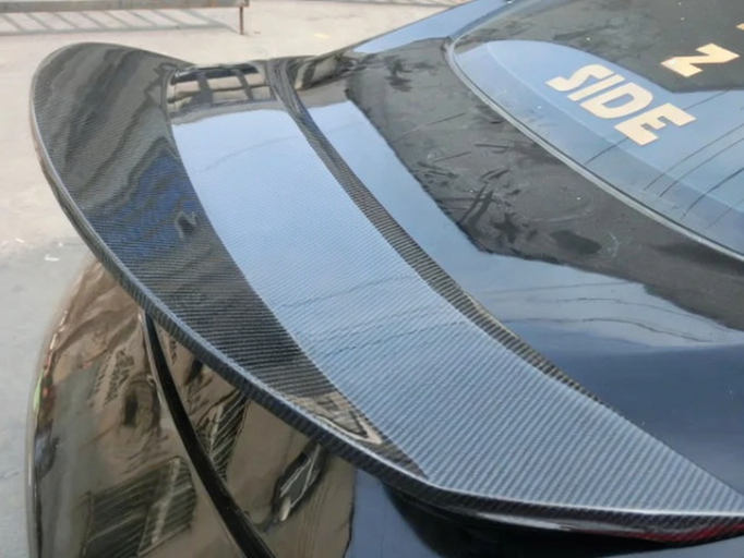 Carbon Heckspoiler AJT3 Style für Nissan 370Z Z34 (2009–2015) – Hochwertiger Rear Roof Spoiler / Kofferraumlippe Tuning